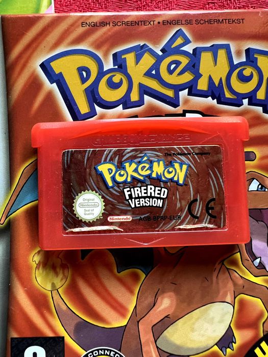 Pokemon Fire Red GBA completo