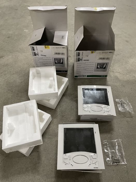 Monitores ELVOX 6600/21