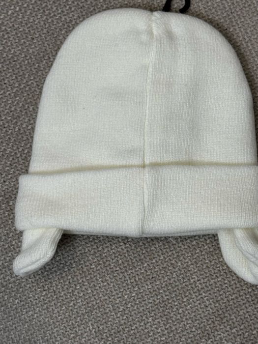 Шапка з вушками біла дитяча