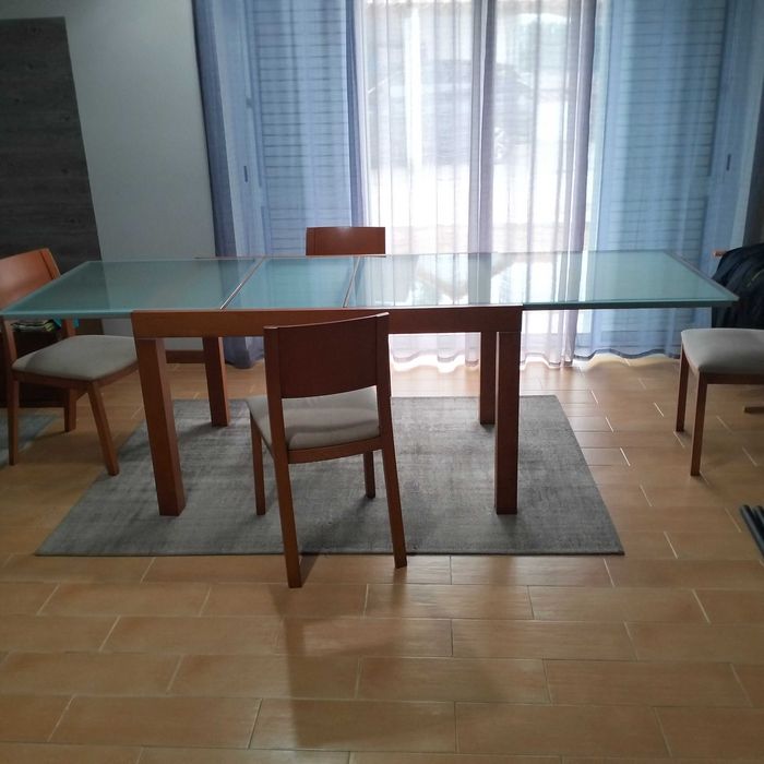 Móveis sala de jantar e Tv