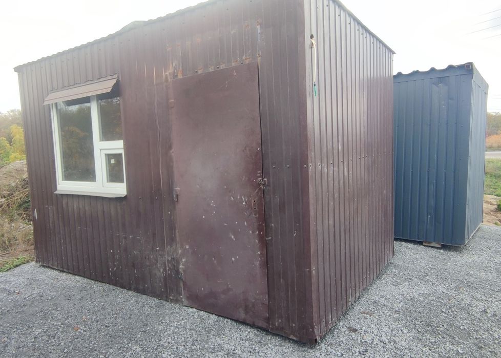 Продам бытовку, строительный вагончик(прорабка) р.2,4х2,6х4м.