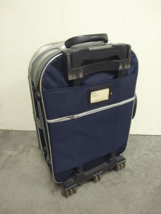 Mala de viagem para cabine com Trolley, medidas: 56/35/20cm
Perfeito e