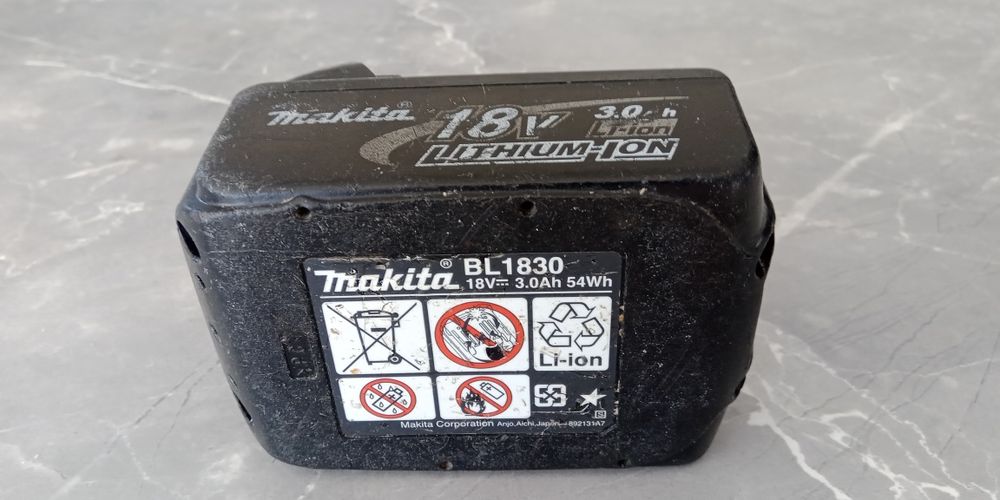 Akumulator Makita 3Ah 18V BL1830B