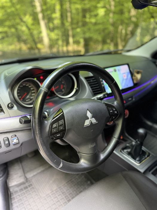 Продам lancer x.