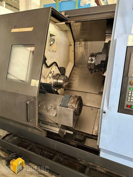 Tokarka CNC Doosan Puma TT2500SY