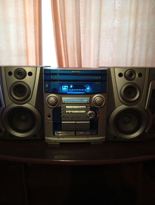Музичний центр Aiwa,+ підсилювач Even.