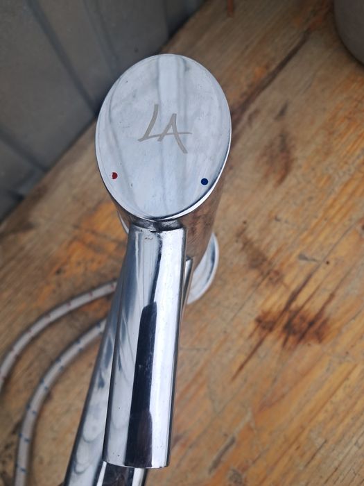 Bateria , kran umywalkowa, zlew