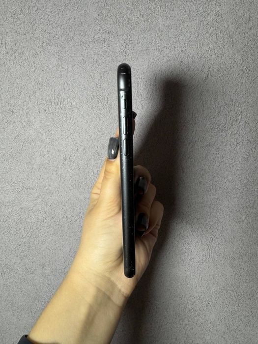 iPhone 11, 64 Gb
