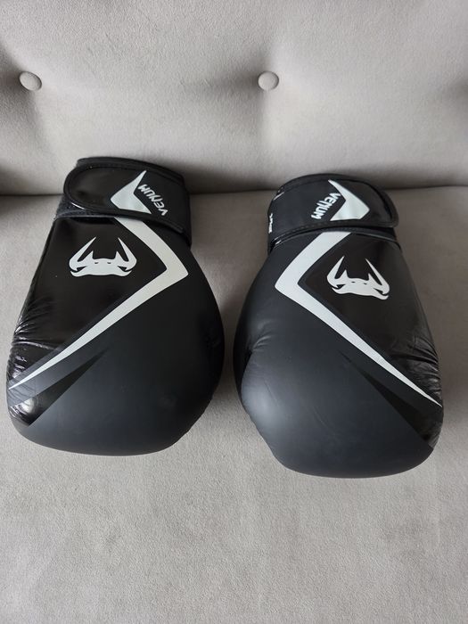 Venum Rękawice Bokserskie Contender 2.0 Black/White 1OZ