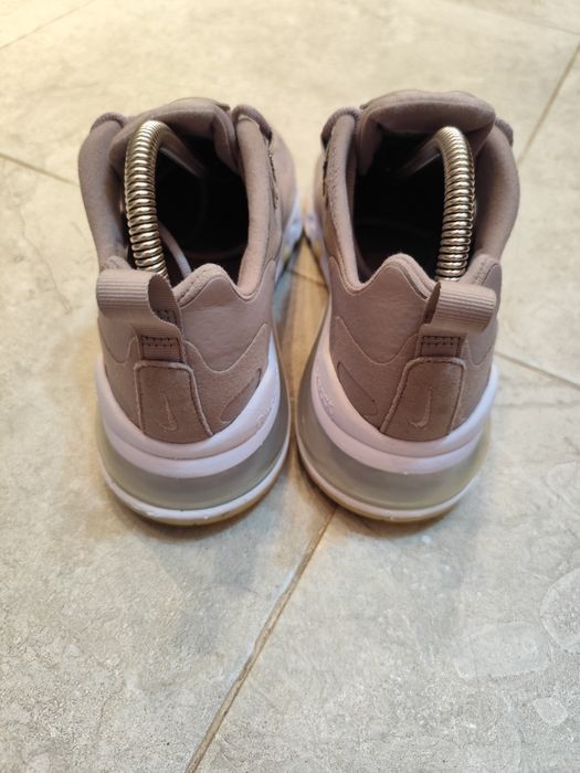 Кросівки Nike air Max 270 React