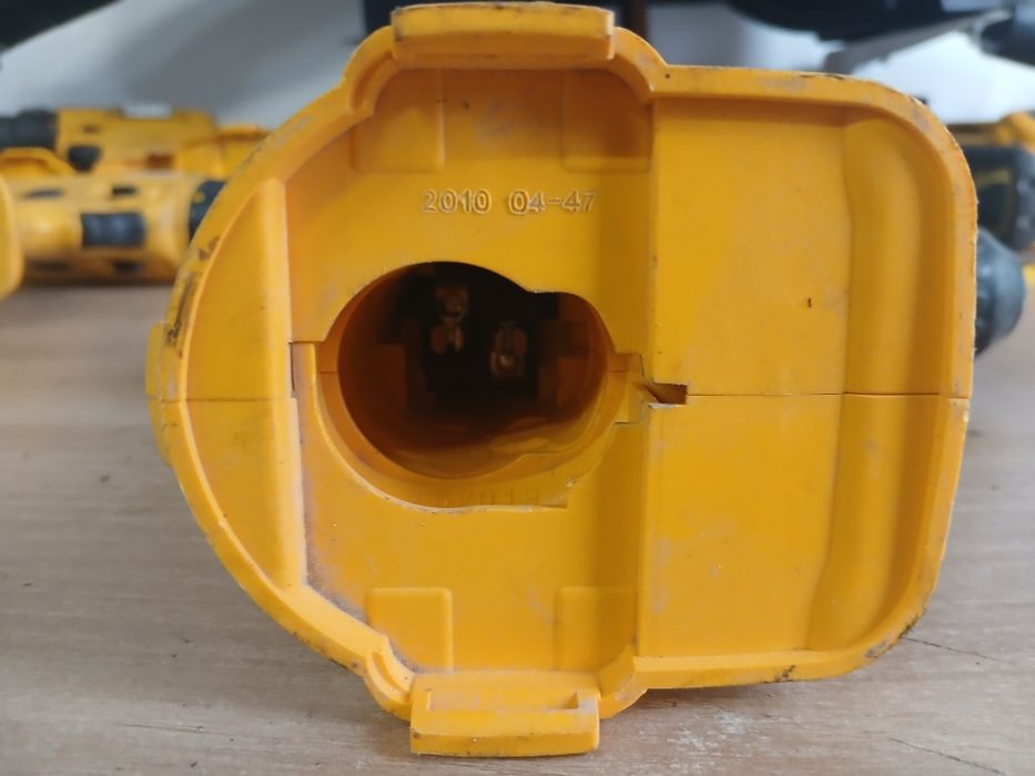 Wiertarko-wkrętarka DeWALT DC740 12V SPRAWNA
