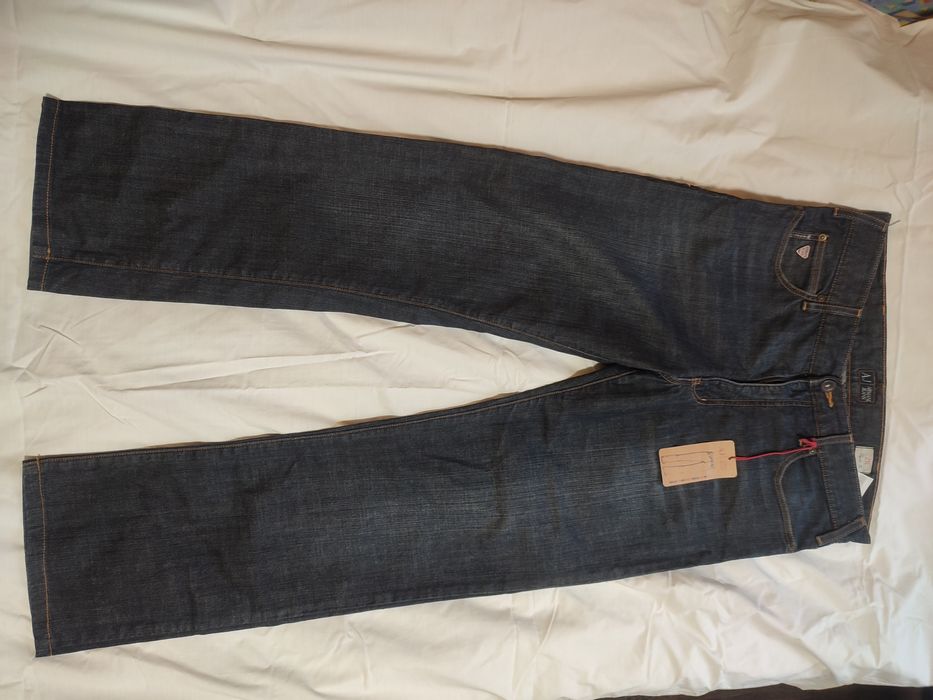 Джинсы ARMANY JEANS оригинал размер 34