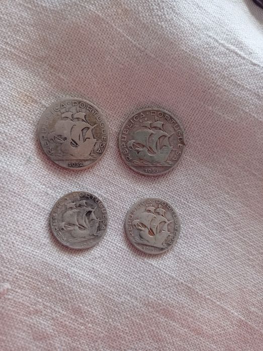 Moedas 5 escudos e 2$50