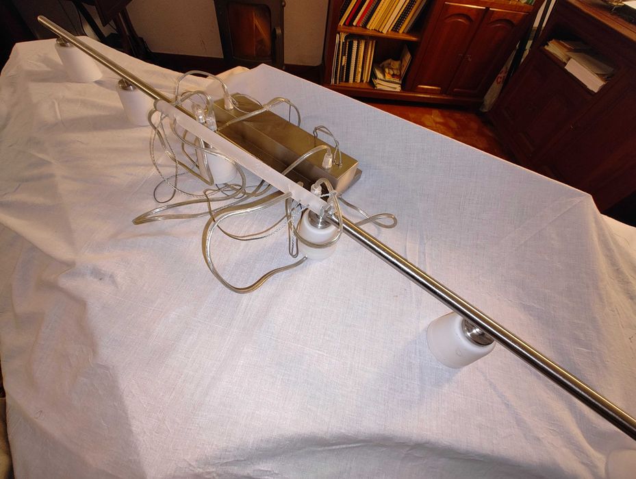 candeeiro suspenso de 6 focos