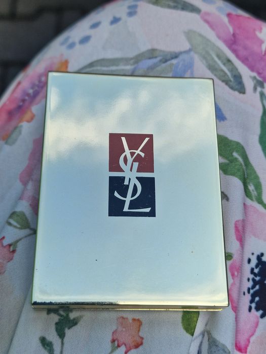 Cienie do powiek Yves Saint Laurent