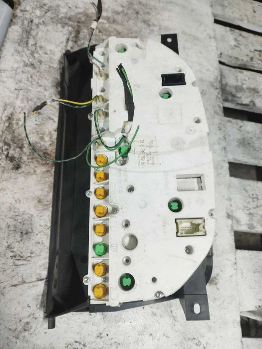 Панель приладів Mercedes Sprinter 901 / VW LT 35 з тахометром (38:11)