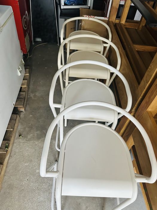 Cadeiras e cadeiroes