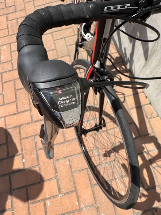 Bicicleta de estrada GT
