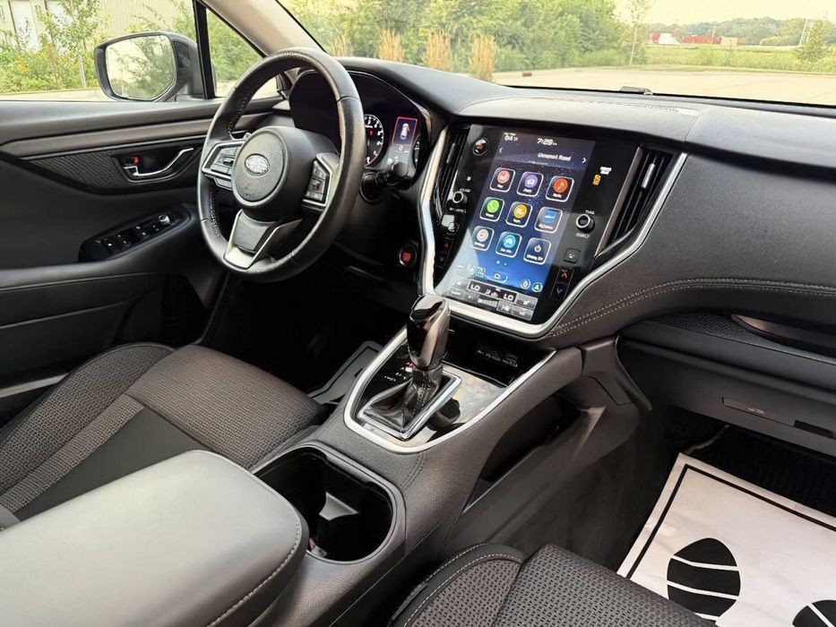 Subaru Outback      2024