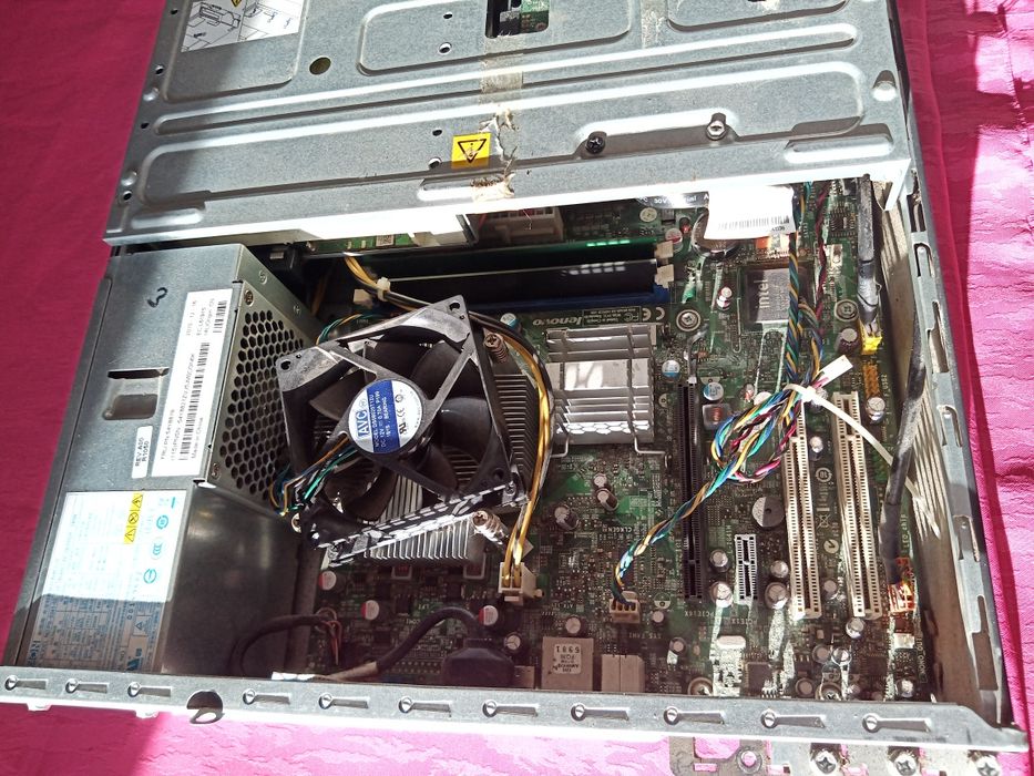 Lenovo ThinkCentre M70e  Міні пк