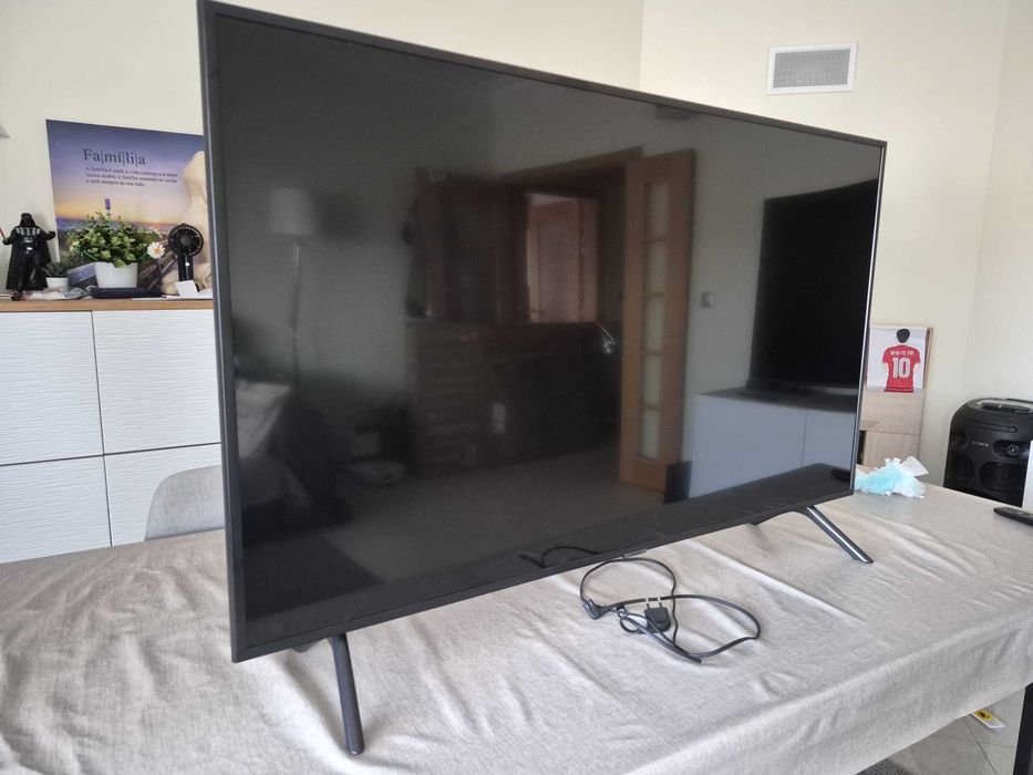 Samsung 50" 4K Smart TV LED – UE50RU7105