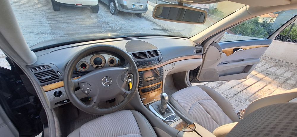 Mercedes-Benz E220 cdi