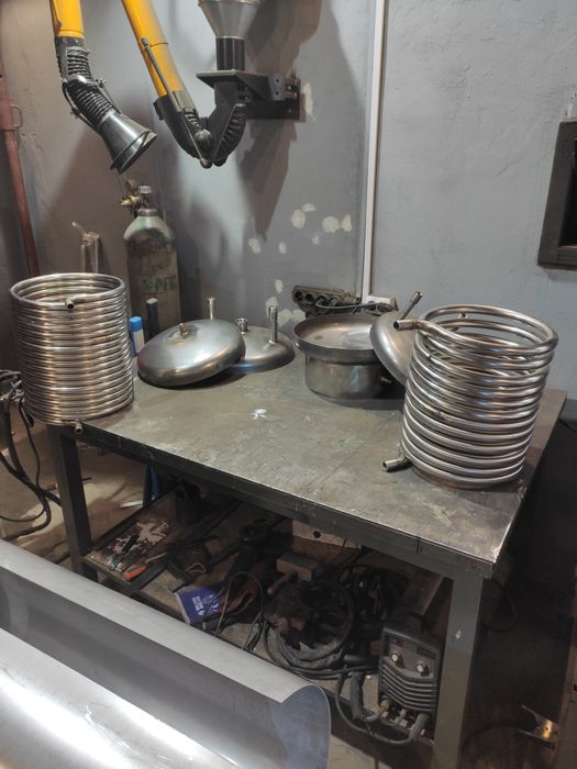 Змеевик,Змійовик ,теплообмінник ,бойлер ,бак,водонагрівач для басейну