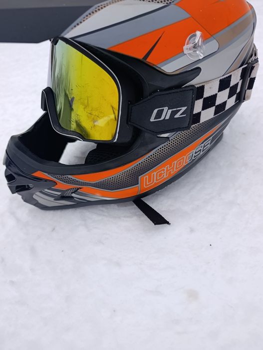 Шлем эндуро uchoose