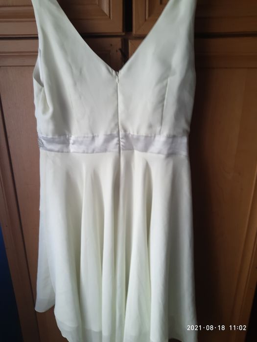 Випускне, вечірне. нарядне плаття. сукня. коктельне. випускне.літьне