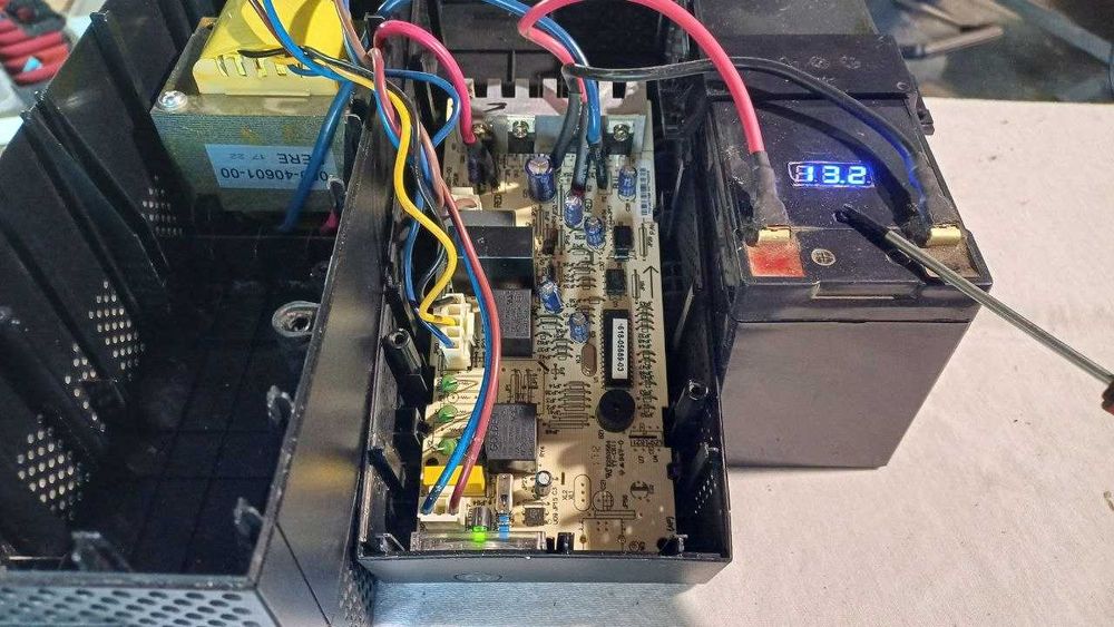 UPS Eaton 5E (SEM Battery)64752239792129121