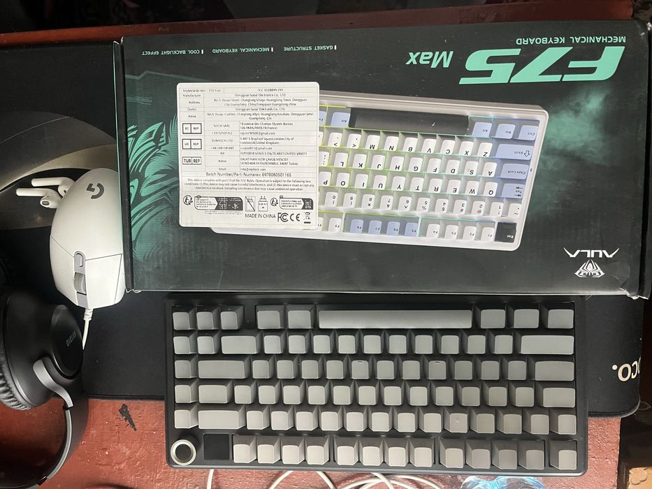 Новесенька механічна клавіатура Aula F75 MAX.