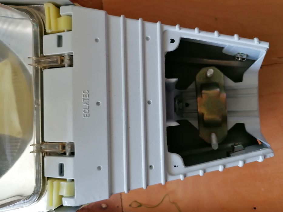 Вулична лампа ліхтар