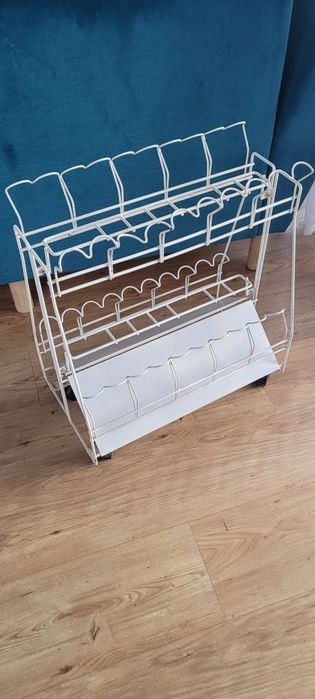 Metalowy  regał stojak na wędki