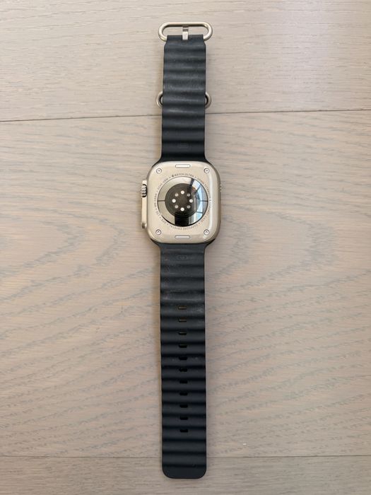 Apple Watch Ultra 49mm GPS + Cellular Titanium + Extras