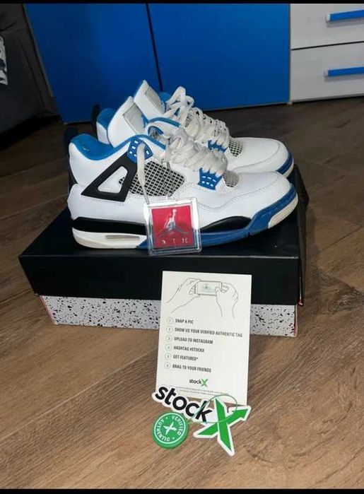 Załączony paragon Jordan 4 retro Motorsports R.39