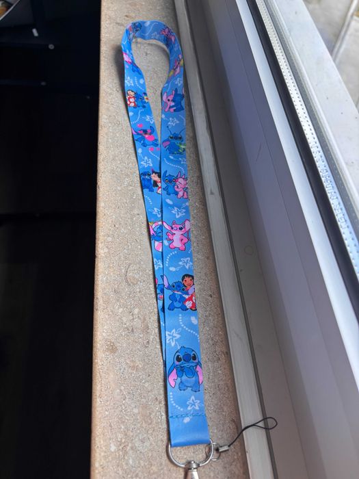 Fita Porta-Chaves / Porta-Cartões – Stitch Estrelado