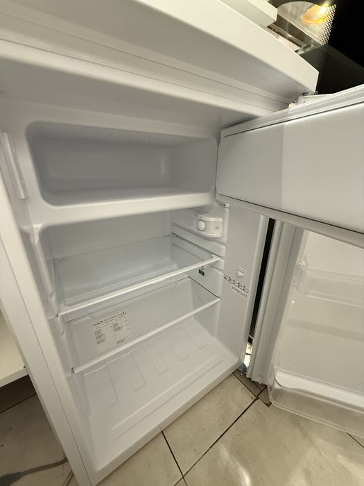 Холодильник Candy з міні морозилкою