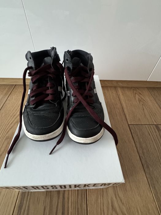 Продам дитячі кросівки Bikkemberg у чудовому стані