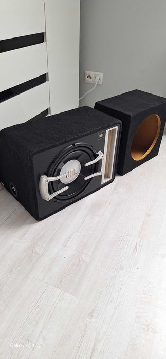 Głośnik JBL i wzmacniacz Helix