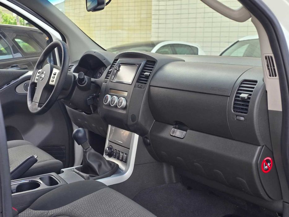 Nissan Navara D40 2.5Dci 190Cv "Full Extras"