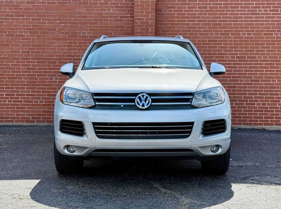 Volkswagen Touareg      2013