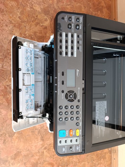 Принтер KYOCERA M2040dn