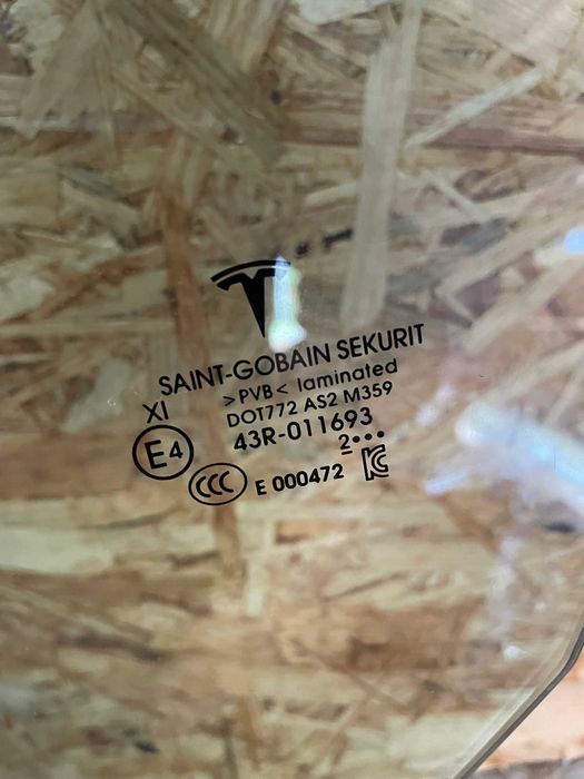 Tesla Model 3 Скло Дверей НОВЕ/Б.У - рестайл дорестайл