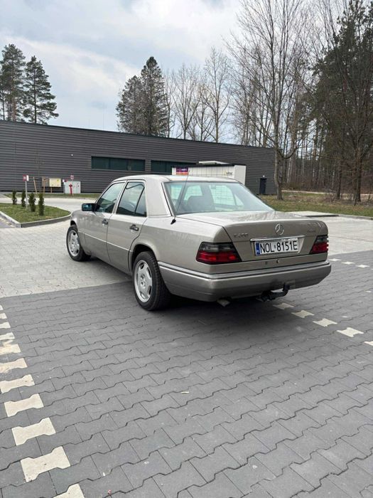 Mercedes W124 200D