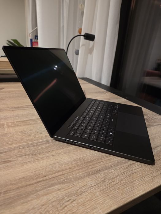 Asus Zephyrus G14 2024 OLED - Ryzen9/32GB/1TB/Nvidia 4060