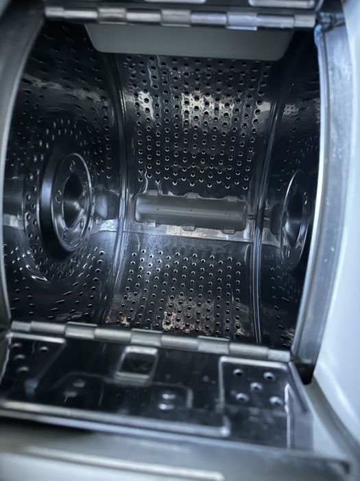 Пральнамашинка Bauknecht  і  Privileg buo 711 turbo