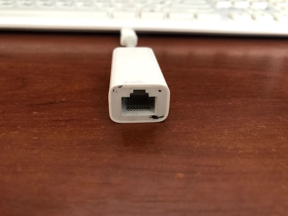 Адаптер (перехідник) Apple Thunderbolt to Gigabit Ethernet (MD463)