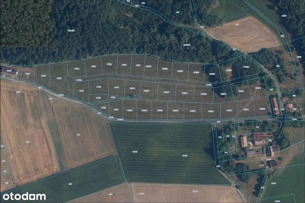 Działka budowlana pod dom jednorodzinny- Święta