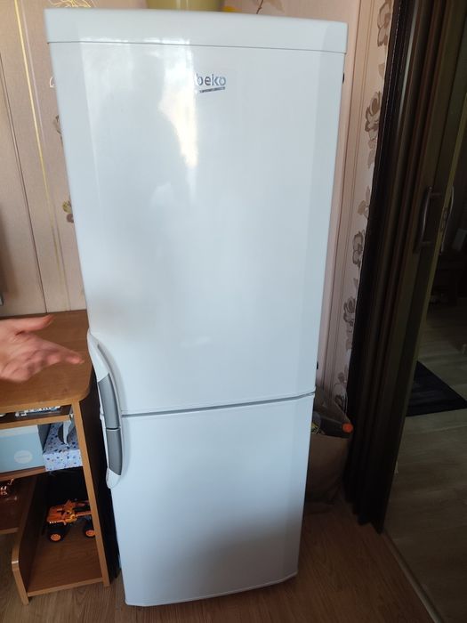 Lodówka Beko 150
