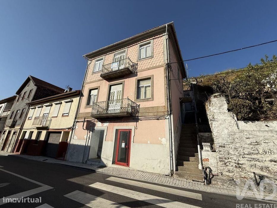 Prédio T6 em Fontelas de 214,00 m2